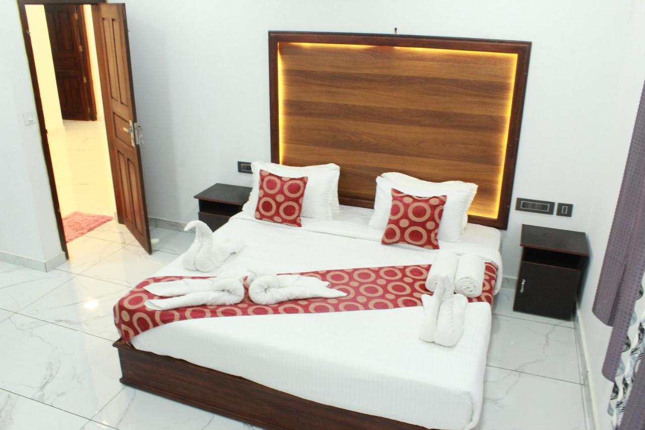 The Mountcourt Hotel มุนนาร์ ภายนอก รูปภาพ