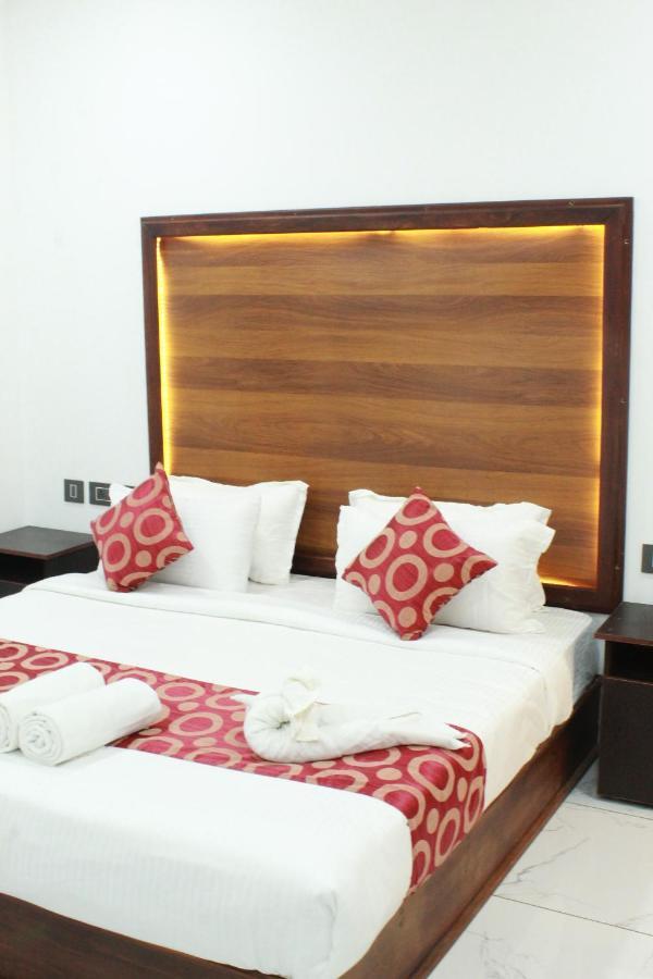 The Mountcourt Hotel มุนนาร์ ภายนอก รูปภาพ