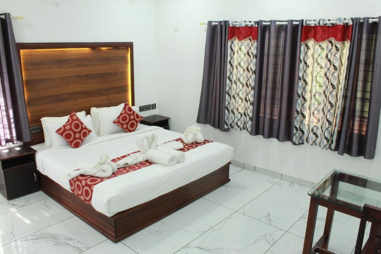 The Mountcourt Hotel มุนนาร์ ภายนอก รูปภาพ