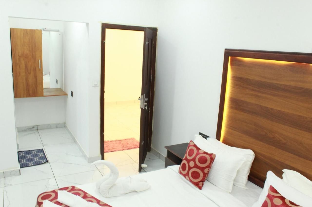 The Mountcourt Hotel มุนนาร์ ภายนอก รูปภาพ