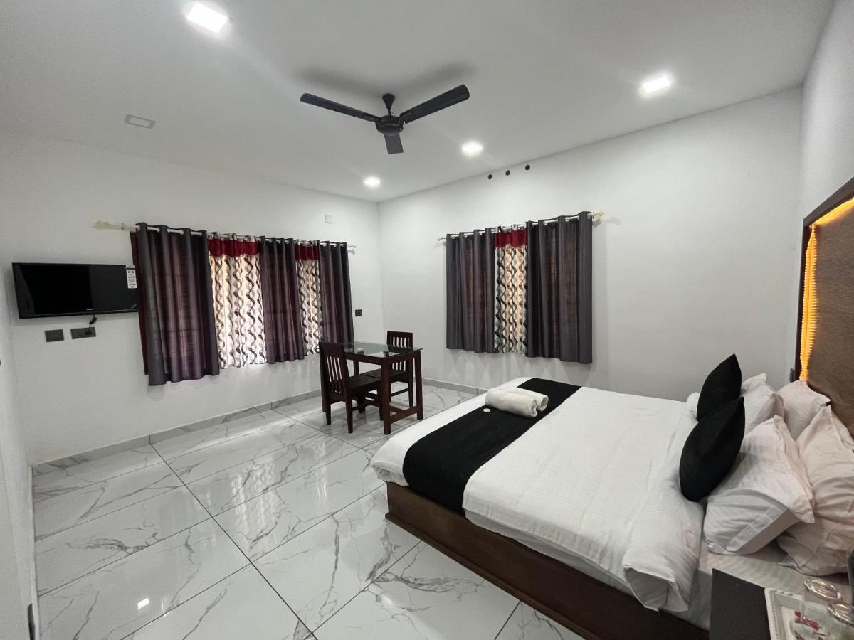 The Mountcourt Hotel มุนนาร์ ภายนอก รูปภาพ
